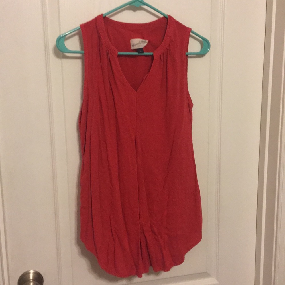 Universal Thread sleeveless top.